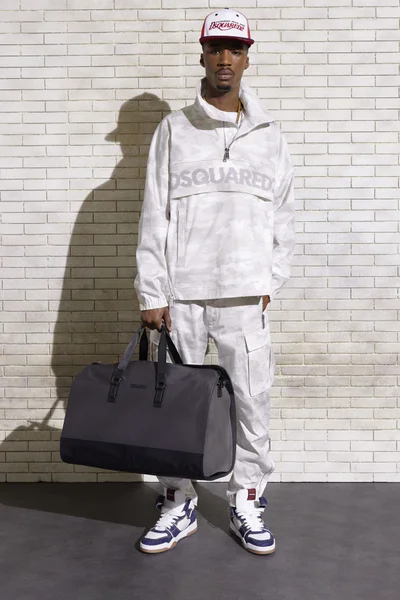 Look 23